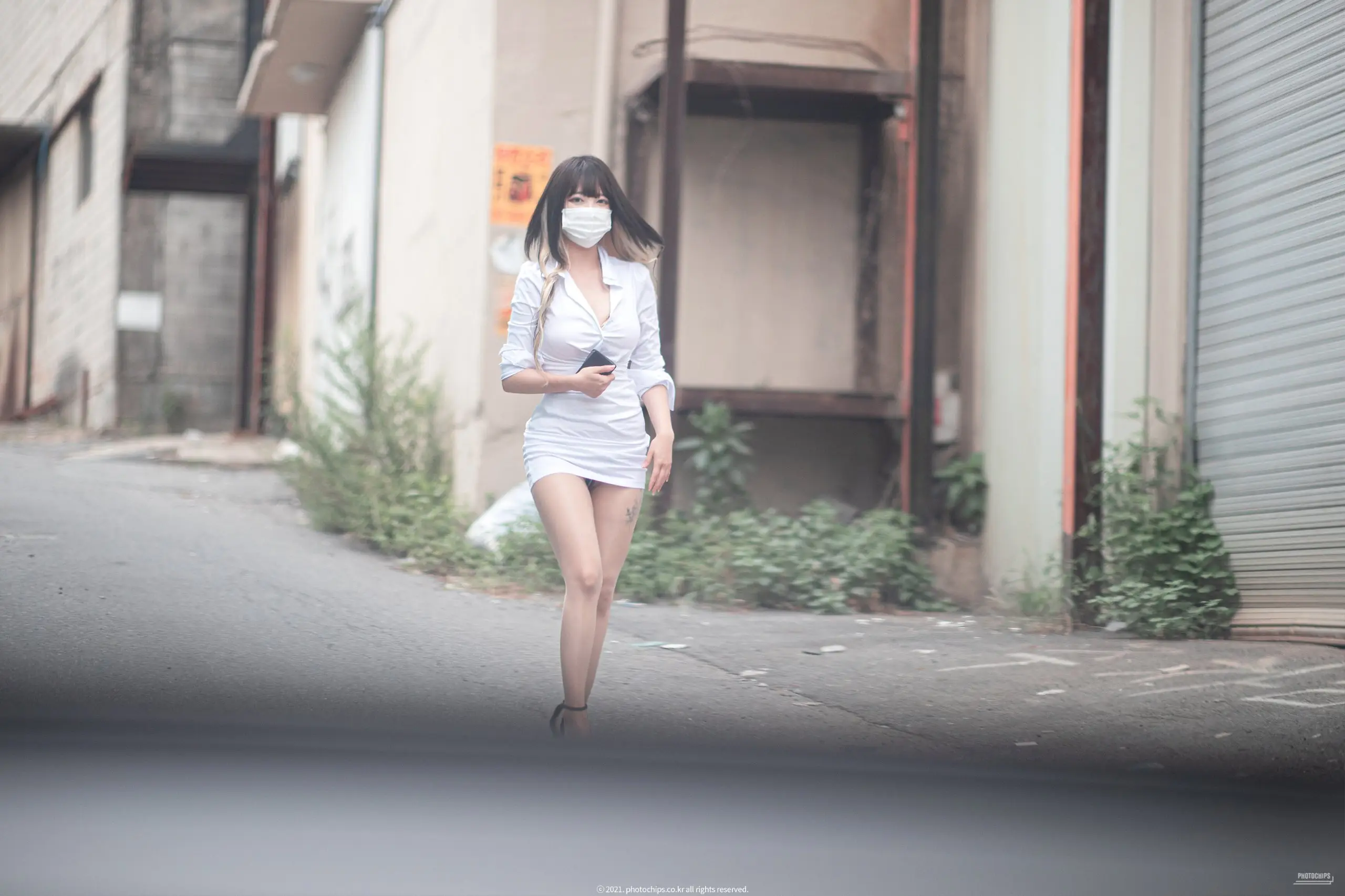 NYom.webp
