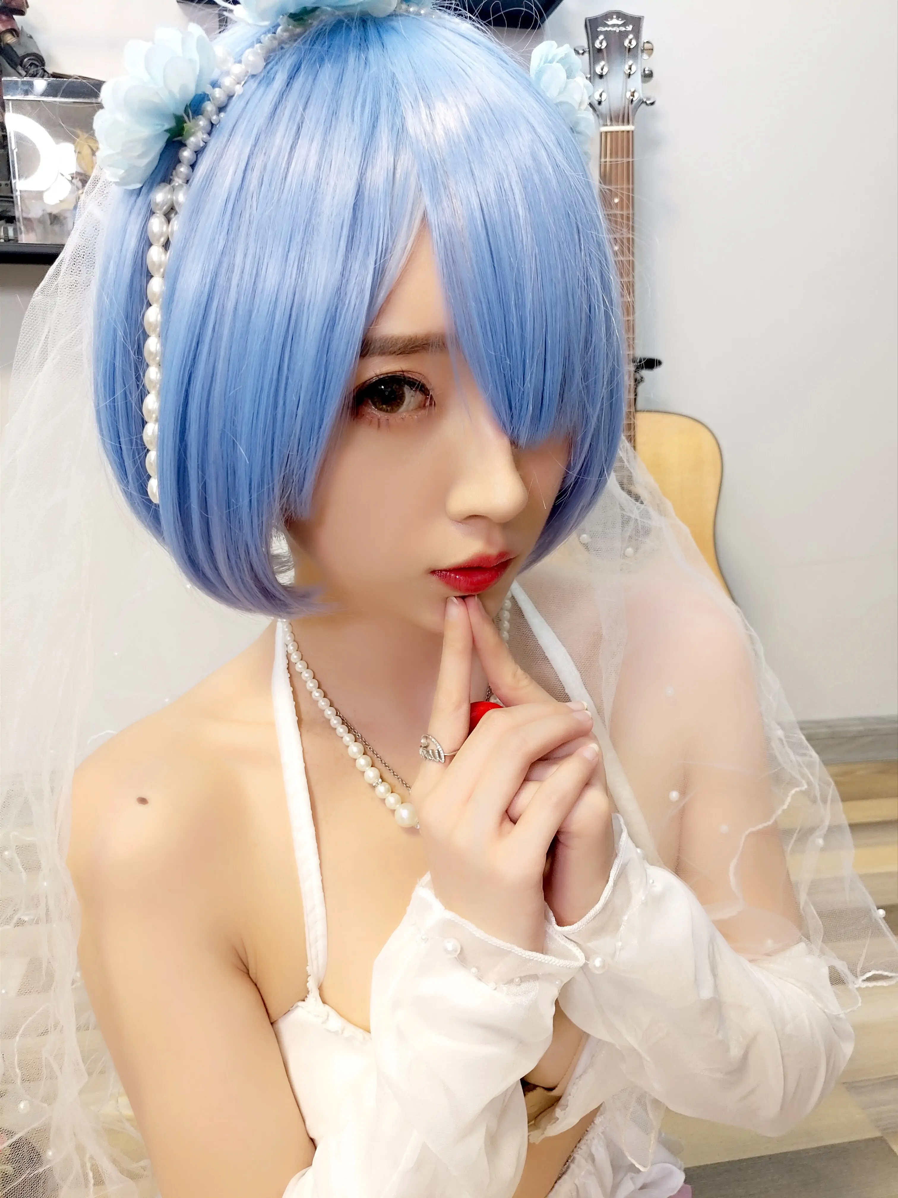 9LP76.webp