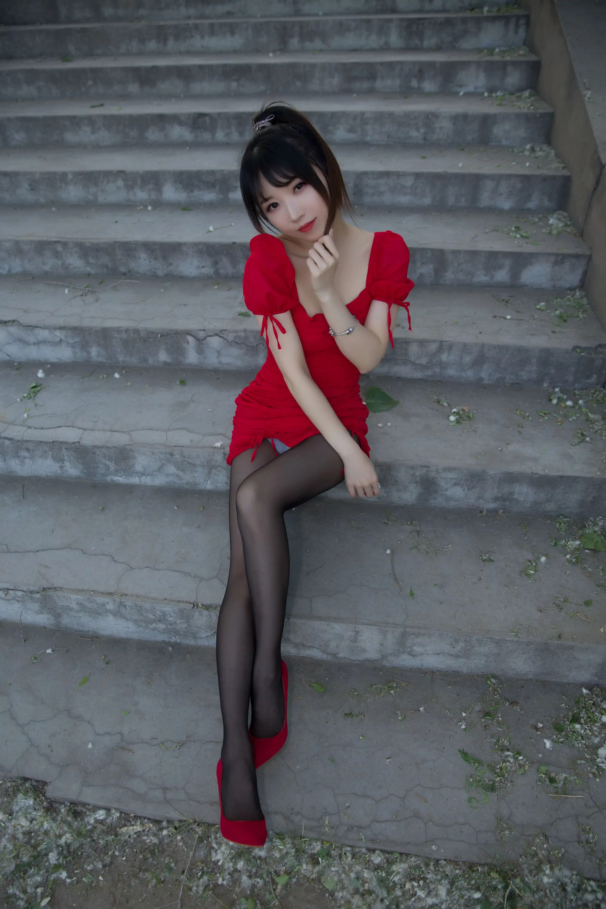9JUnH.webp
