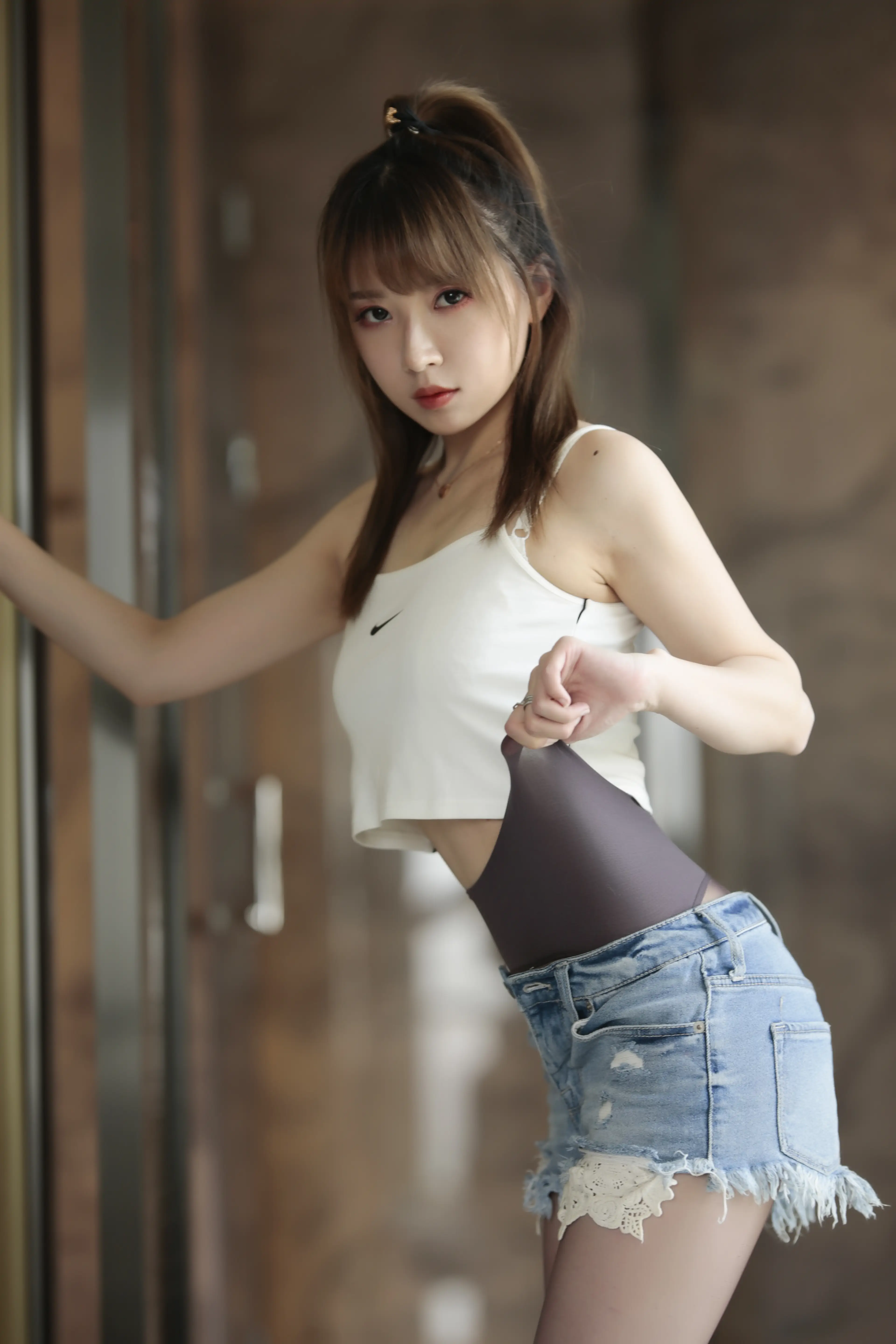 DkILU.webp