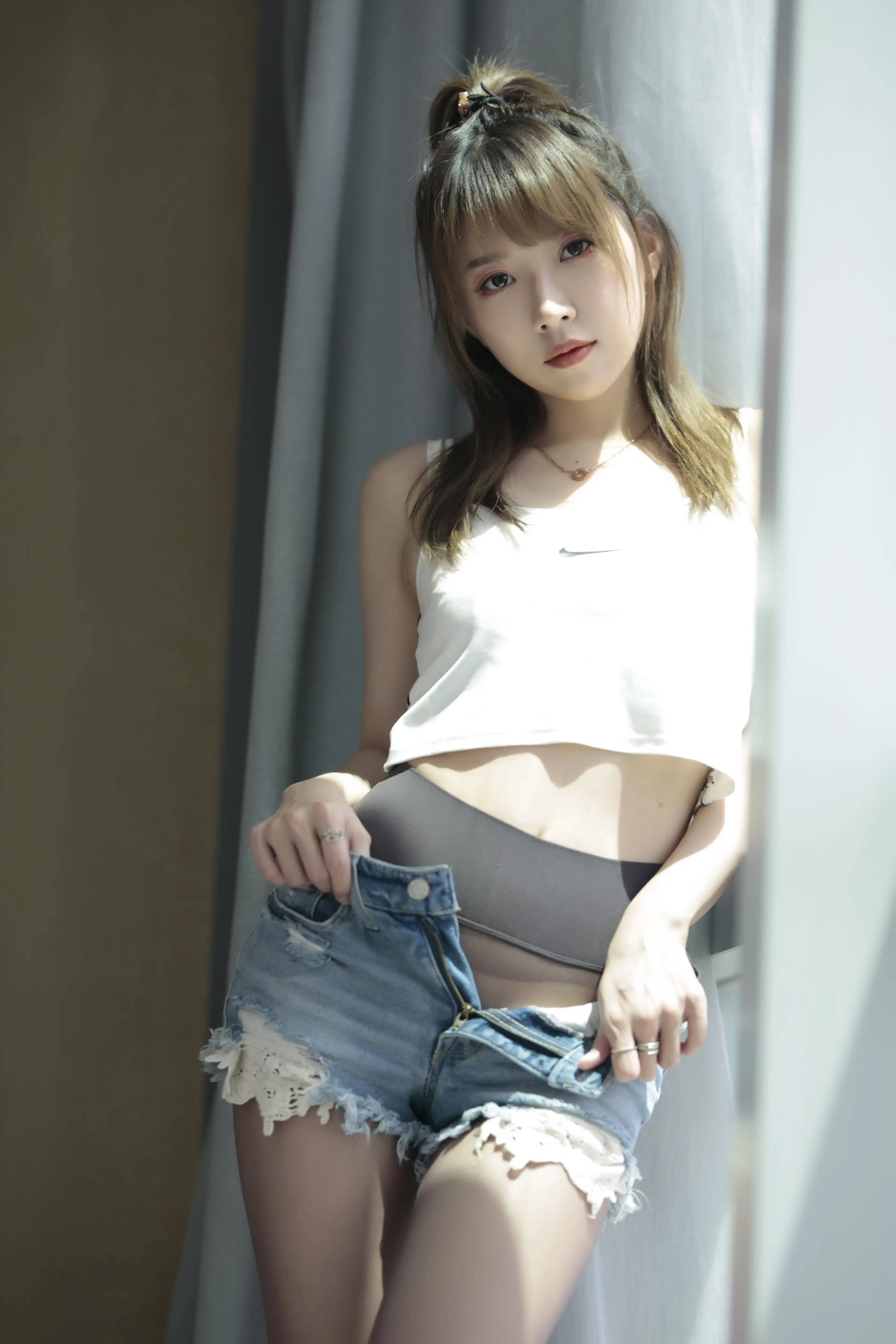 DrJ6F.webp
