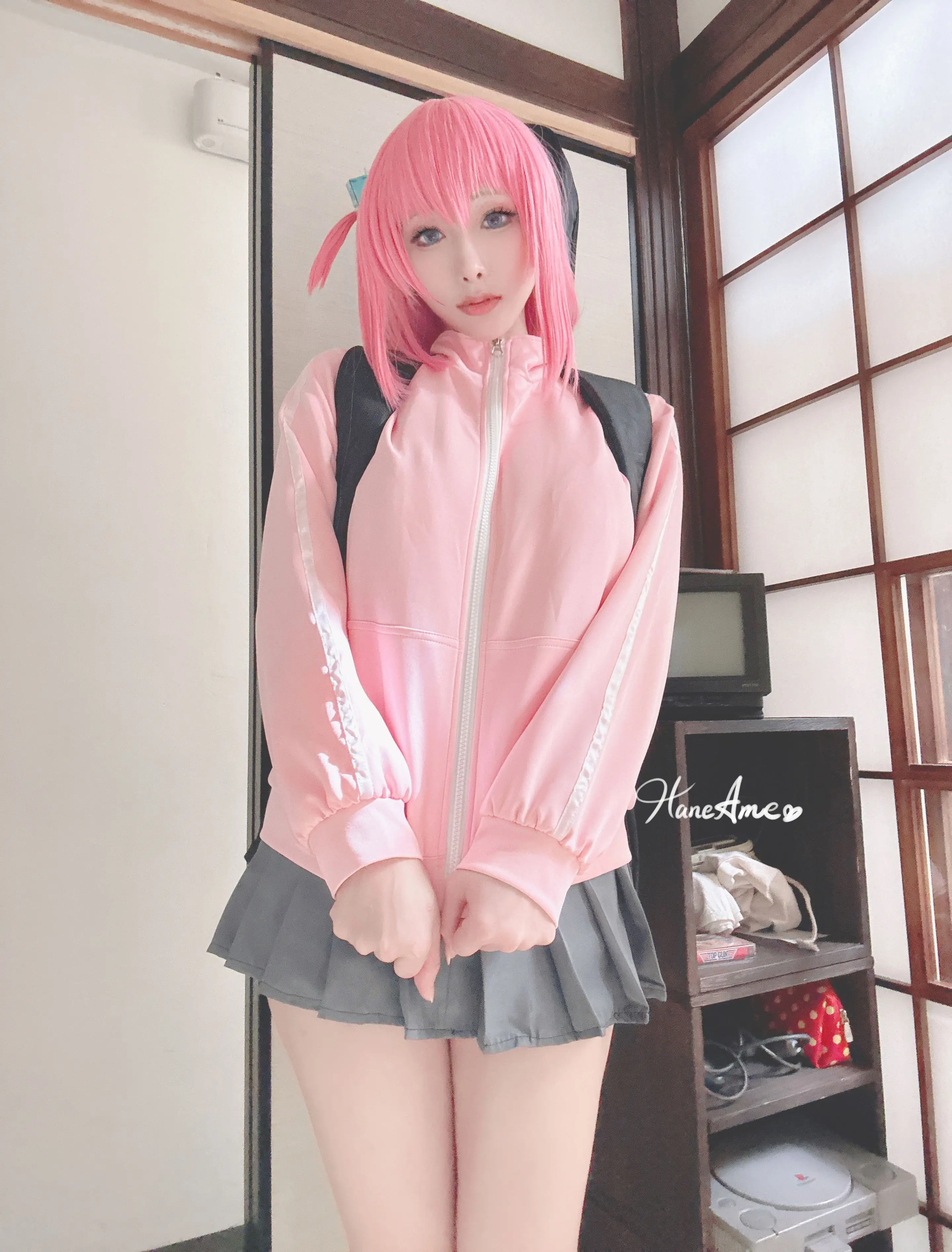 SELF_B (8).webp